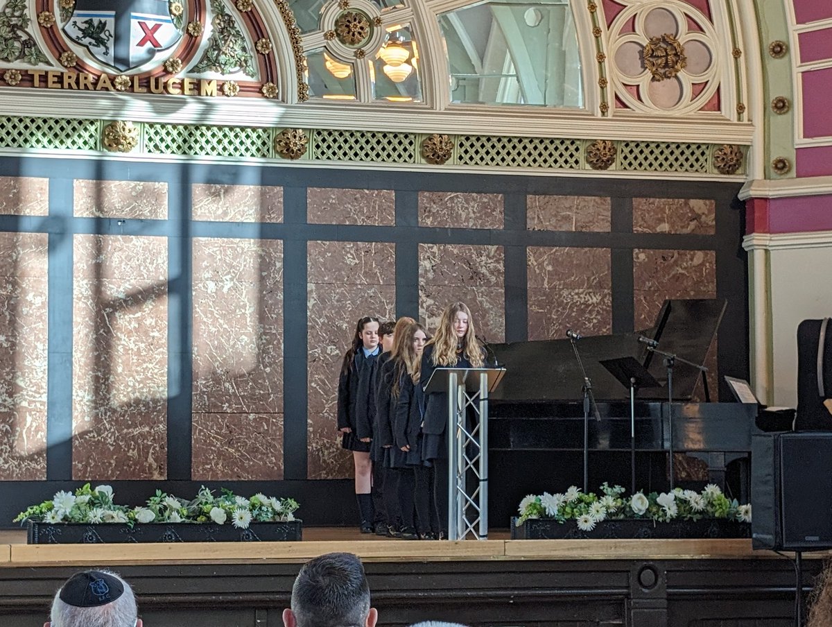 Thank you @sthelenscouncil for inviting us to today's Holocaust Memorial Service. A very powerful and moving event to make a time in history that should never be forgotten🙏