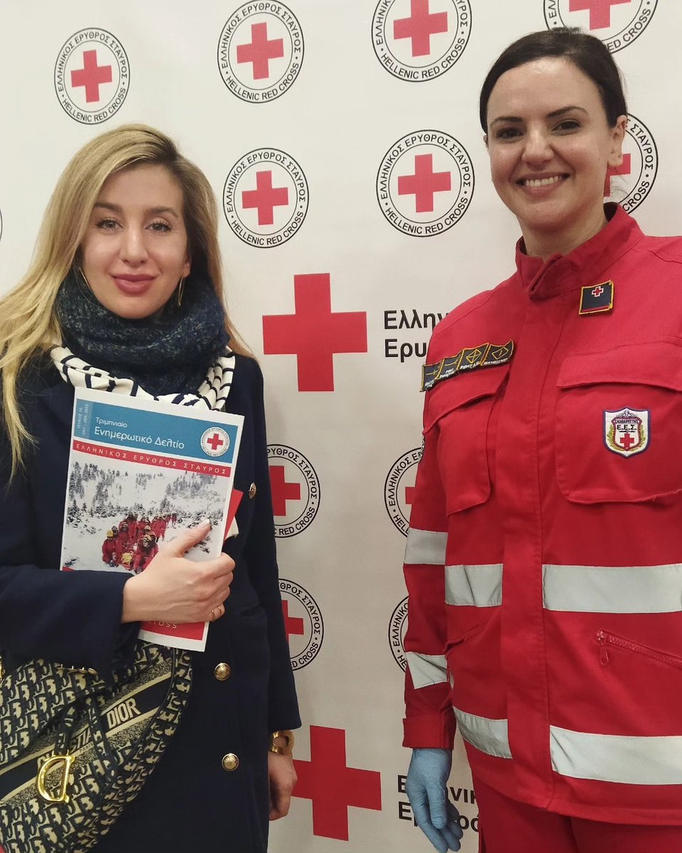 K_Bethani's tweet image. The Hellenic #RedCross organized the event "Learn First Aid, #SaveaLife", where #volunteer #Samaritans - #Rescuers &amp;amp; #Lifeguards carried out #FirstAid demonstrations (drowning cases, cardiopulmonary resuscitation, etc.) for babies, children, adults &amp;amp; four-legged friends