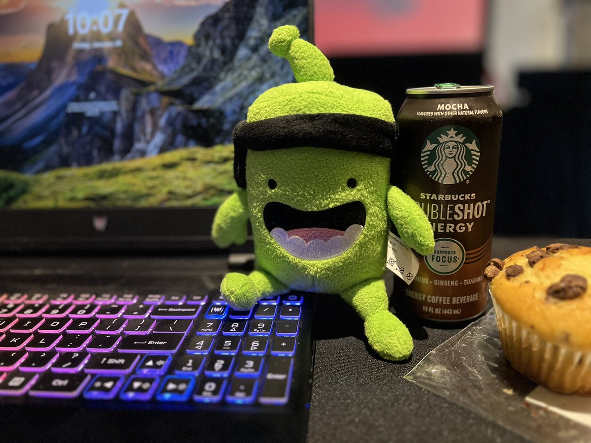 TeacherThomasMN's tweet photo. Morning sessions with Mojo at #FETC!  Coffee and a snack! @ClassDojo @Starbucks @Acer https://t.co/2bTUGZR3QT