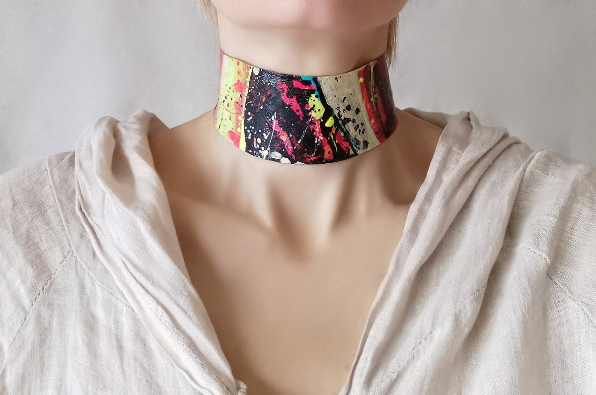 ElyseeartD's tweet photo. https://t.co/eV3OpDXMtx
#Etsyfinds #abstractart #choker #neckcuff #abstractpainting #artistic https://t.co/5NqQgxIent