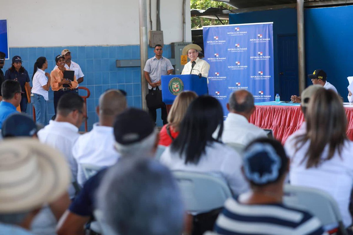 NitoCortizo's tweet image. Una obra de infraestructura que permitirá el manejo de aguas servidas de residencias, comercios y hoteles de esta zona de gran movimiento turístico. El proyecto también contempla un PLAN DE MEJORAMIENTO DE LAS CALLES INTERNAS EN LA COMUNIDAD DE PLAYA VENAO. 🇵🇦