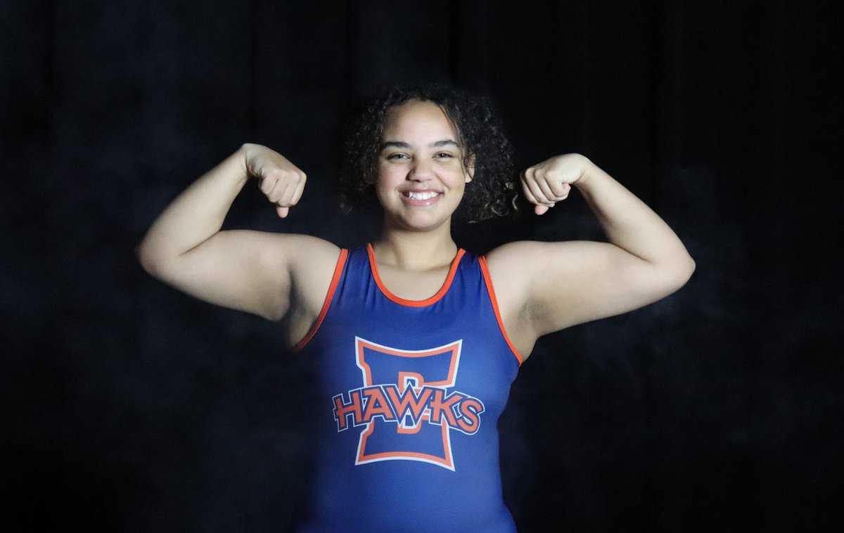CoachGriff_OE's tweet photo. This is the face of an athlete with a record of 19-6!! So proud of you Zoie! https://t.co/8sjNQybaLO