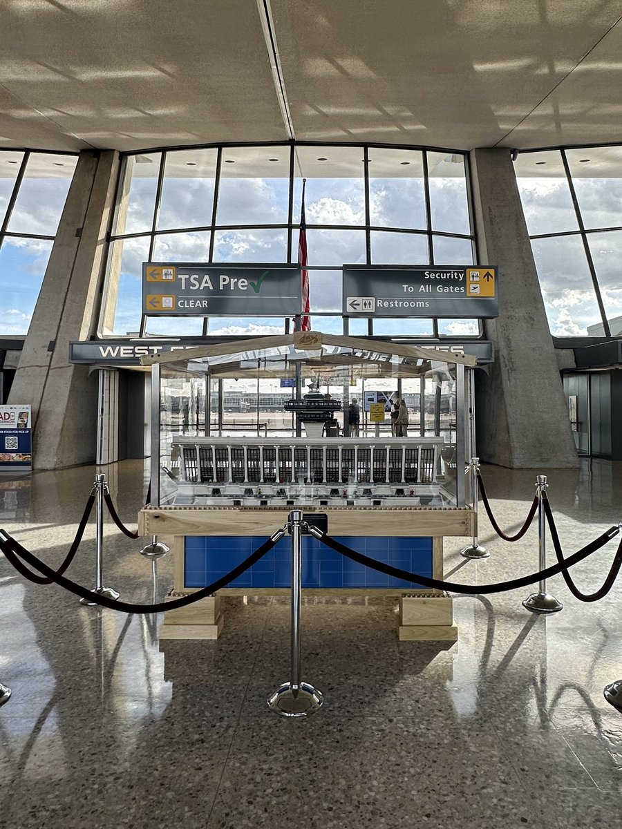 It’s here and it’s awesome! @LEGO Dulles has landed in the Main Terminal by the West Security Checkpoint. Don’t miss it! 🤩
