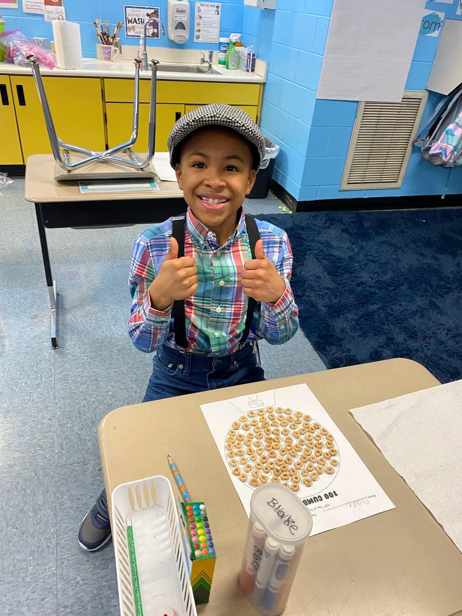 Our little scholars are celebrating 100 days of school by showing off their newfound wisdom and wrinkles!😍
#100daysbrighter #100daysofschool <a href="/JefcoedK_5/">📚JEFCOED Elementary Curriculum K-5</a> <a href="/gonsoulinwalter/">Walter</a>