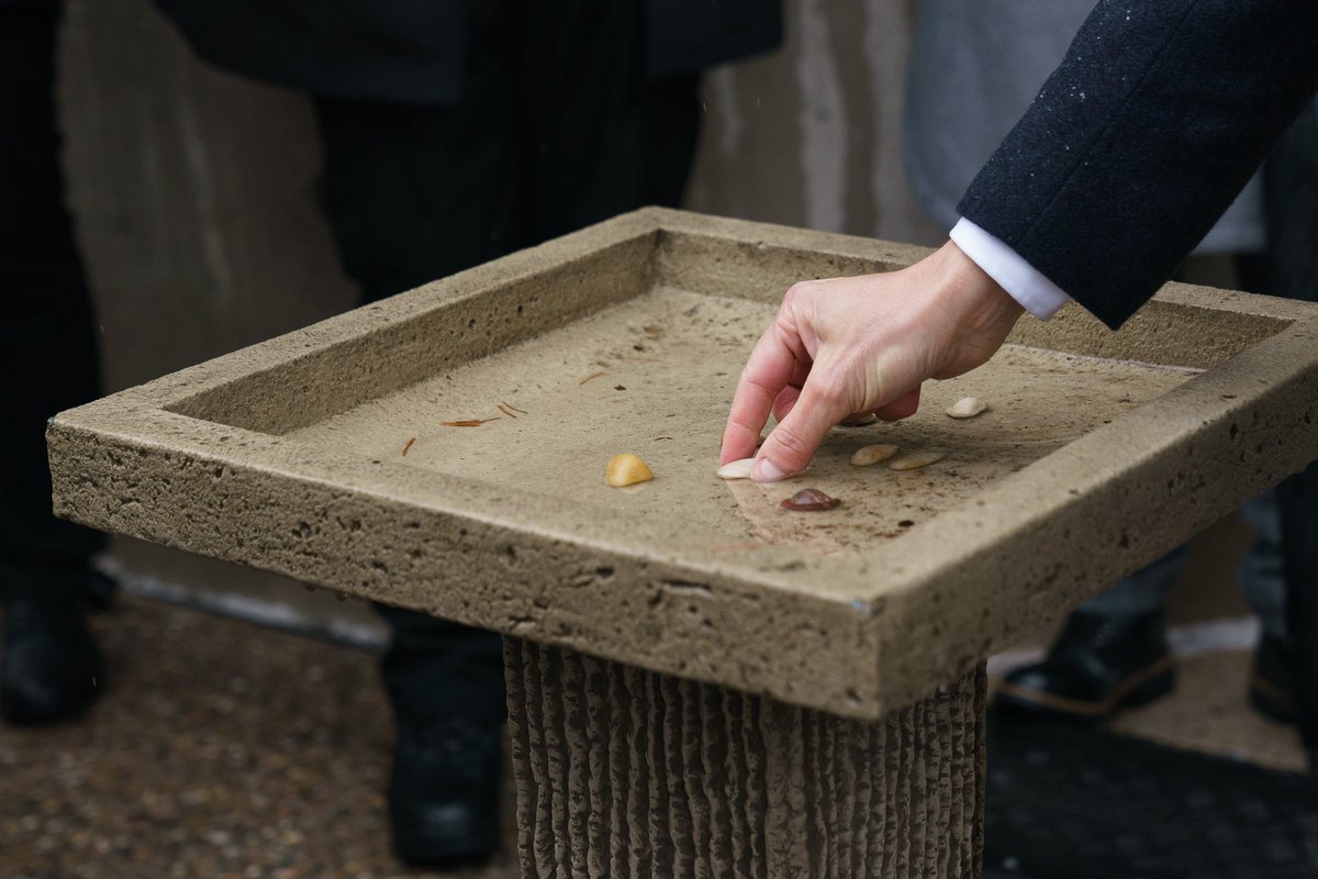 Justin Trudeau tweet media