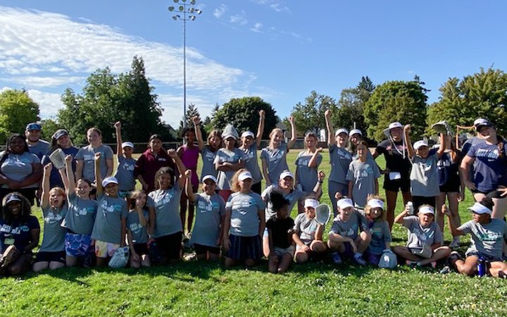 Congratulations to Coach Ciera Jones on being recognized with a national award from @PositiveCoachUS! Ciera was the Girls Lead Softball Coach during our Play Ball Weekend event in Portland last year with Nike @MLBRBI affiliate @FOBaseball. 🔗 atmlb.com/3U8W3vL