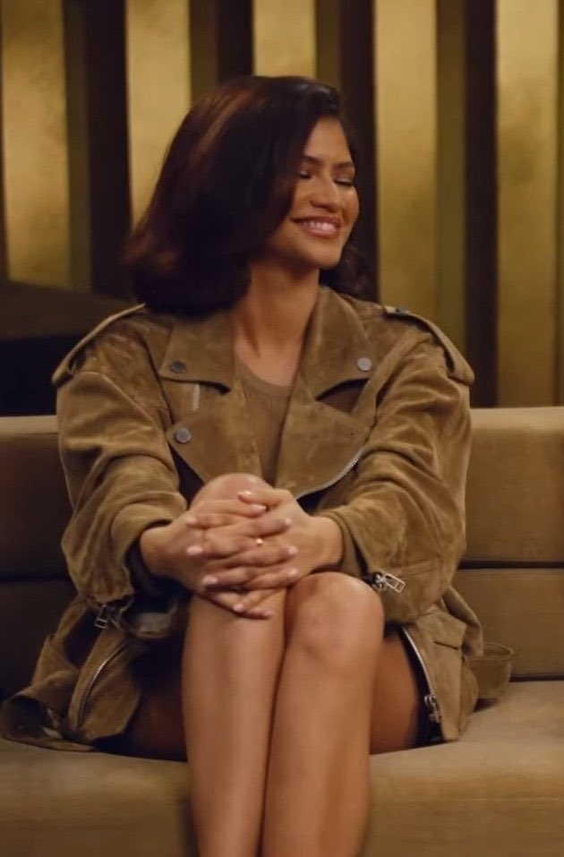 postszendaya's tweet image. the way zendaya is so hot