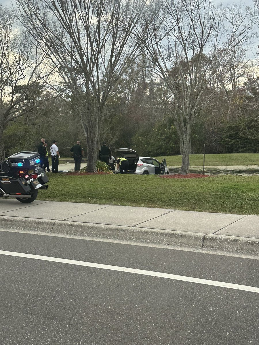 LordRestock's tweet image. Only in Florida 😂