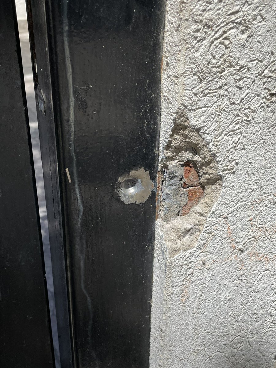 fachu0's tweet image. Sigo en crisis ESCUCHAN A MI HIJA?  Esto es solo segundos 
A nosotros nadie NOS AYUDA, ni ESCUCHA, solos y sobreviviendo Padezco un gobernador PBA que apaña a estos 5 delincuentes @capcentral