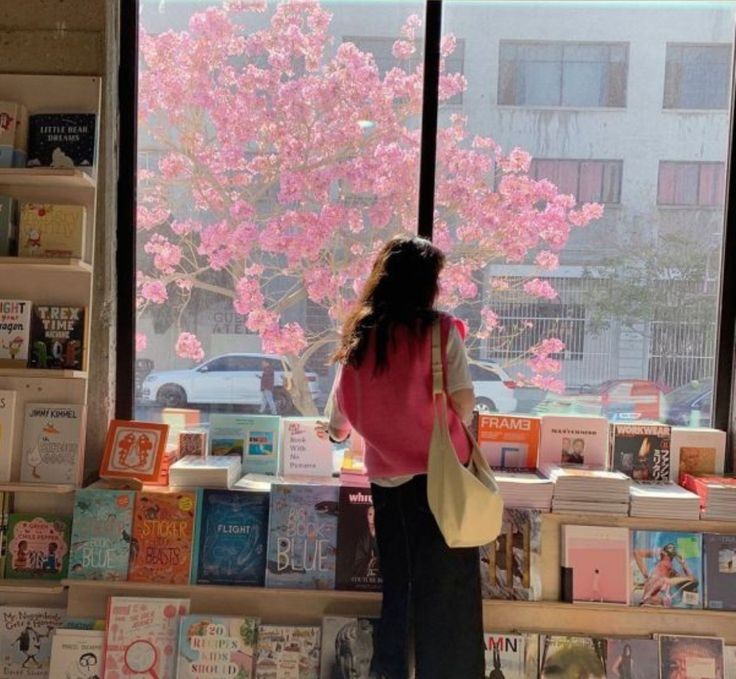 shewearprada's tweet photo. Book haul 💌🌸🧁☕ https://t.co/NpgMLrHeA6