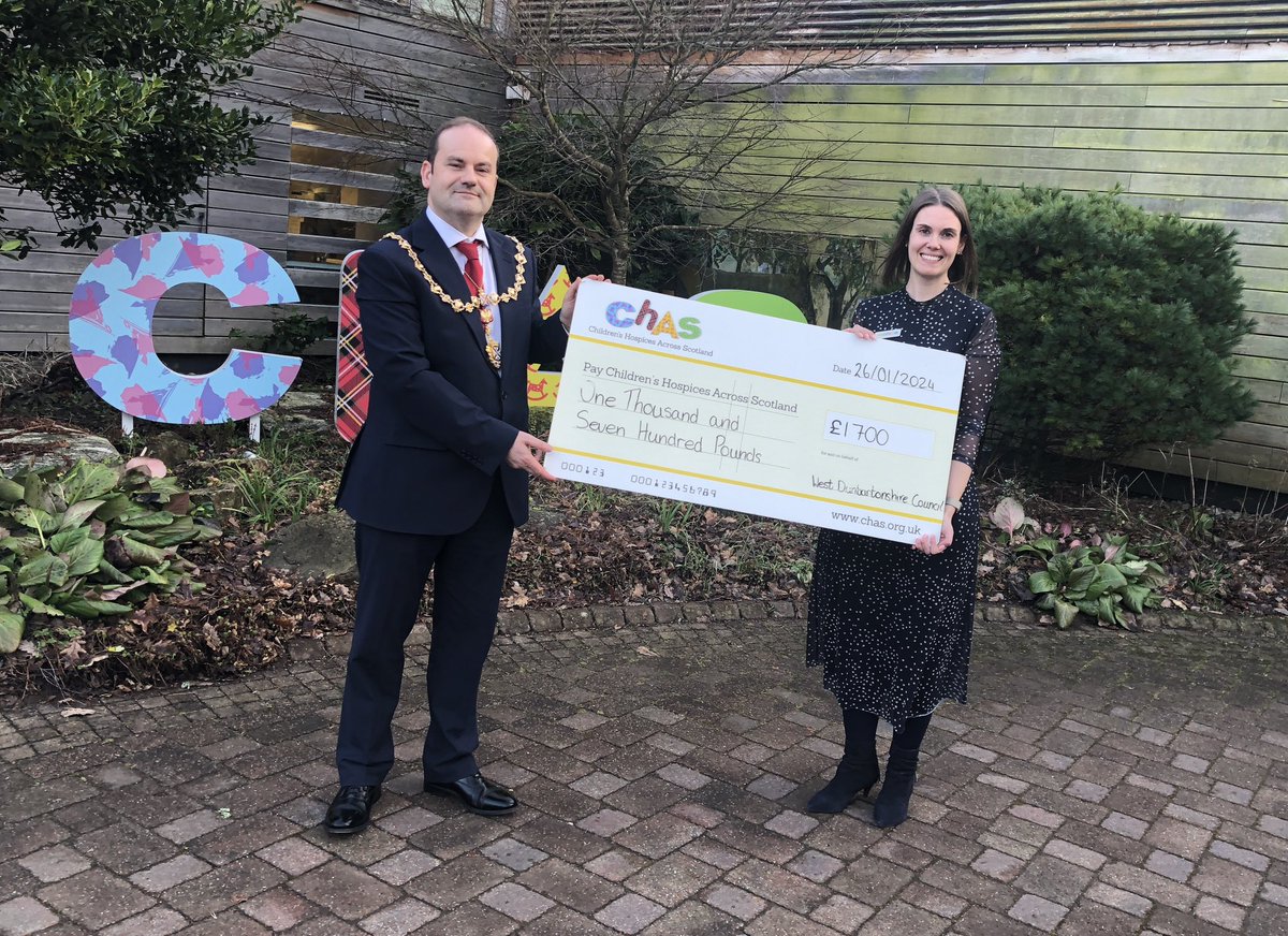 Delighted to welcome West Dunbartonshire Provost @Labour_Douglas to @supportCHAS Robin House today - thank you for your generosity and ongoing support for children and families across Scotland