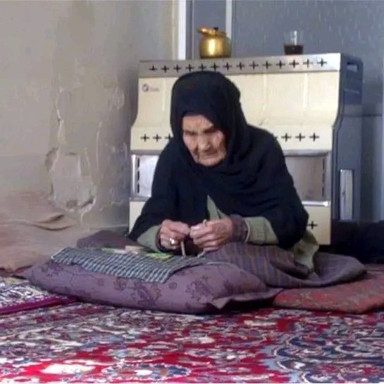 Nigar1385's tweet photo. سالروز ر��لت مادر قهرمان همه ما 
مادر بابه مزاری رهبر ما تسلیت!
باید سرمشق و الگوی تک تک ما باشد این مادر قهرمان و پسر اش...
#StopHazaraGenocide https://t.co/yH6IIMDfOX