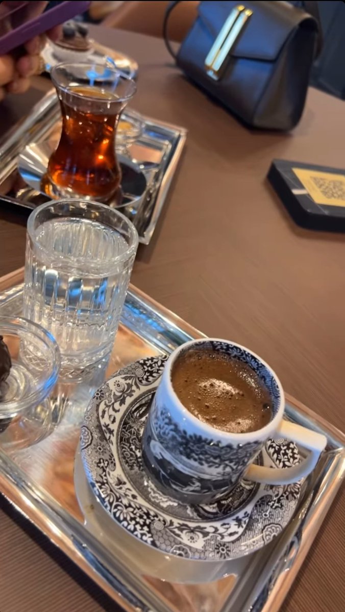 #GününÖzeti; Dünyanın en güçlü kişisi de olsan, sevdiğine her zaman yenik düşersin...

Vaktidir..✔✔✔👇☕'❤🥰
Enn sadesinden