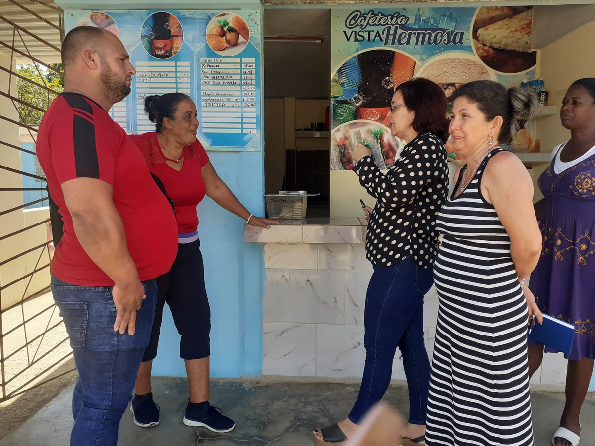 Ahora #Diputada Tamara Valido Benítez recorre unidades de la gastronomía en el municipio #MelenaDelSur por un #ComerciodelPueblo somos #PoderPopular