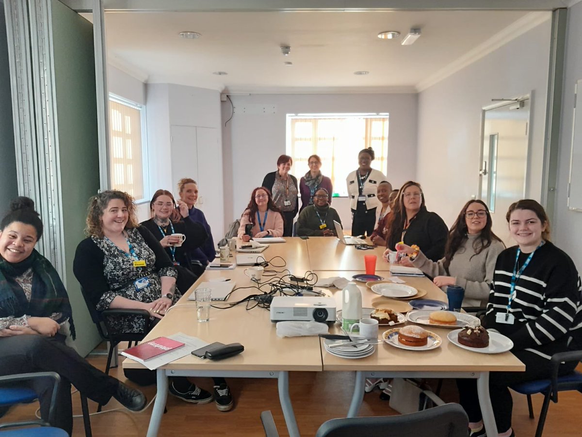 Anne Hunt tweet media