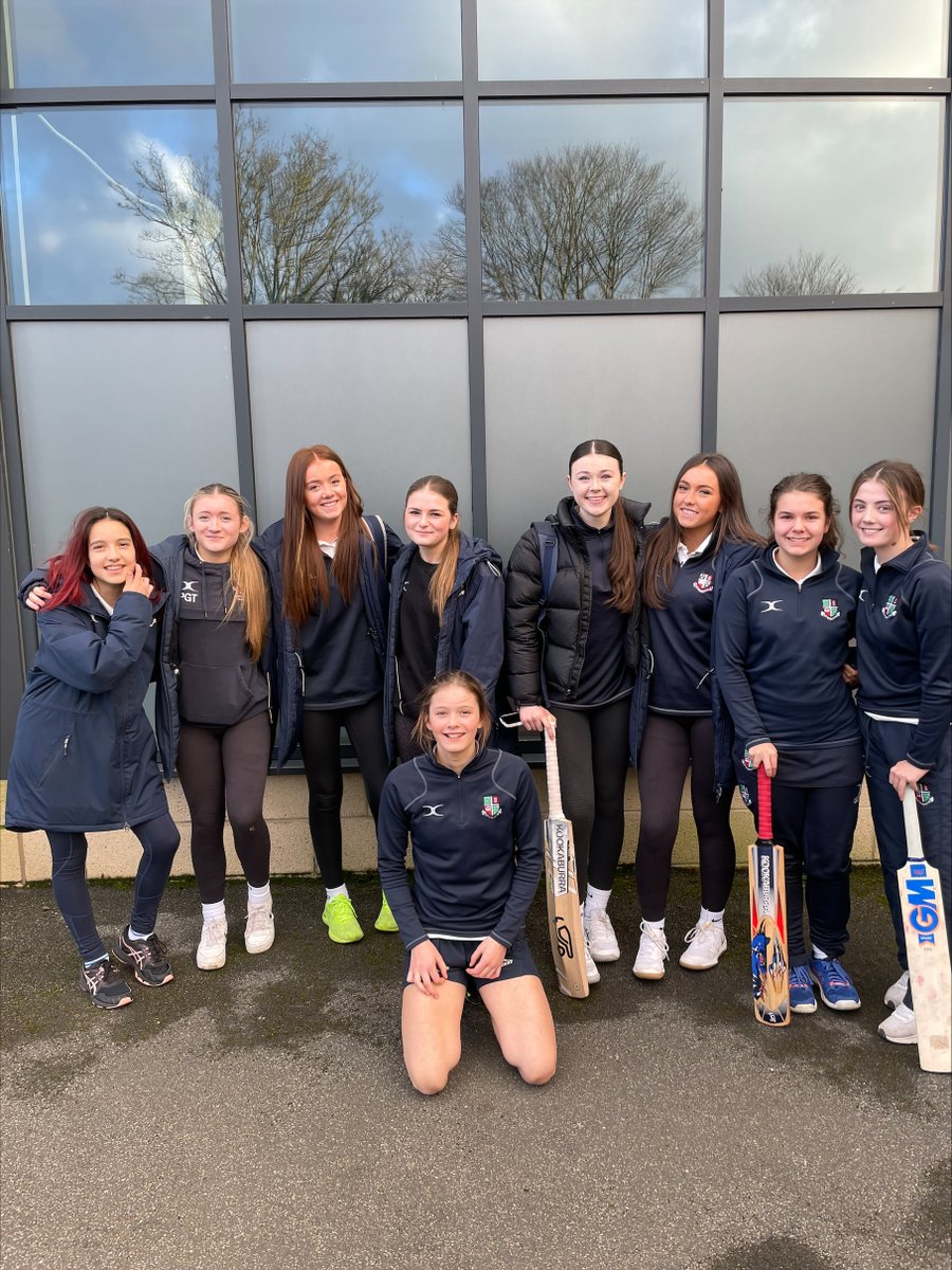 Congratulations to our U13 and U15 girls cricket teams who are both through to the area finals of the ECB indoor cricket competition and are looking forward to competing in the West Yorkshire tournament next month. @WGS_Cricket @Yorkshirecb