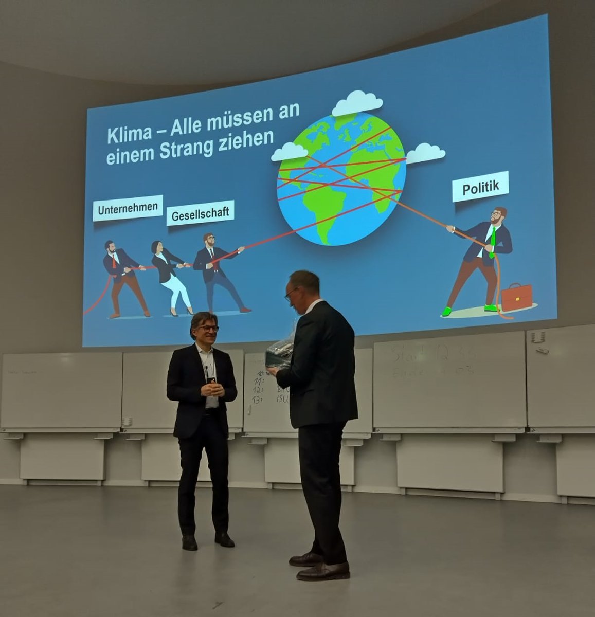 Wir 💛 gute Gastvorträge. Wir danken Markus Mosa, dem Vorstandsvorsitzenden der EDEKA-Zentrale!