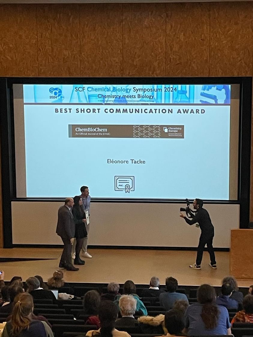 Thanks to @ChemBioChem and @RubenRagg  for this prize ! Very proud to represent @AChevalier18's lab in this fantastic 3-days #ChemBio2024 congress !  

@SCF_ChemBio @reseauSCF @ICSN_lab