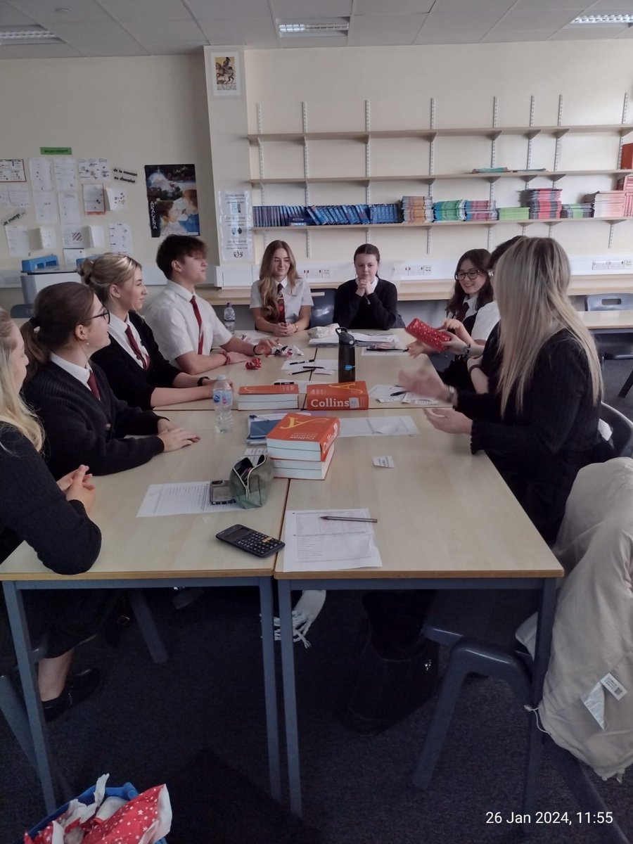 VOLA Modern Languages Department (@modernvola) on Twitter photo Today the Higher Spanish class enjoyed playing "pass the parcel" with Spanish language challenges as forfeits. #talkingpractice #viernes <a href="/VoL_Academy/">Vale of Leven Academy</a> Today the Higher Spanish class enjoyed playing "pass the parcel" with Spanish language challenges as forfeits. #talkingpractice #viernes <a href="/VoL_Academy/">Vale of Leven Academy</a>