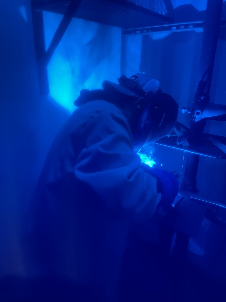 PortlandCC's tweet photo. 🔥 Breaking barriers in welding education! 🛠️ St. Helens High School's Advanced Welding Students tested our Mobile Welding & Skills Training Center at PCC OMIC in Scappoose. Thanks to a game-changing partnership with @UnionPacific, this mobile facility brings top-notch Trades and CTE training to rural and underserved communities across the region! 💪 #WeldingInnovation #CTE #EducationRevolution @GovTinaKotek @ColCountyOR @SpotlightNews