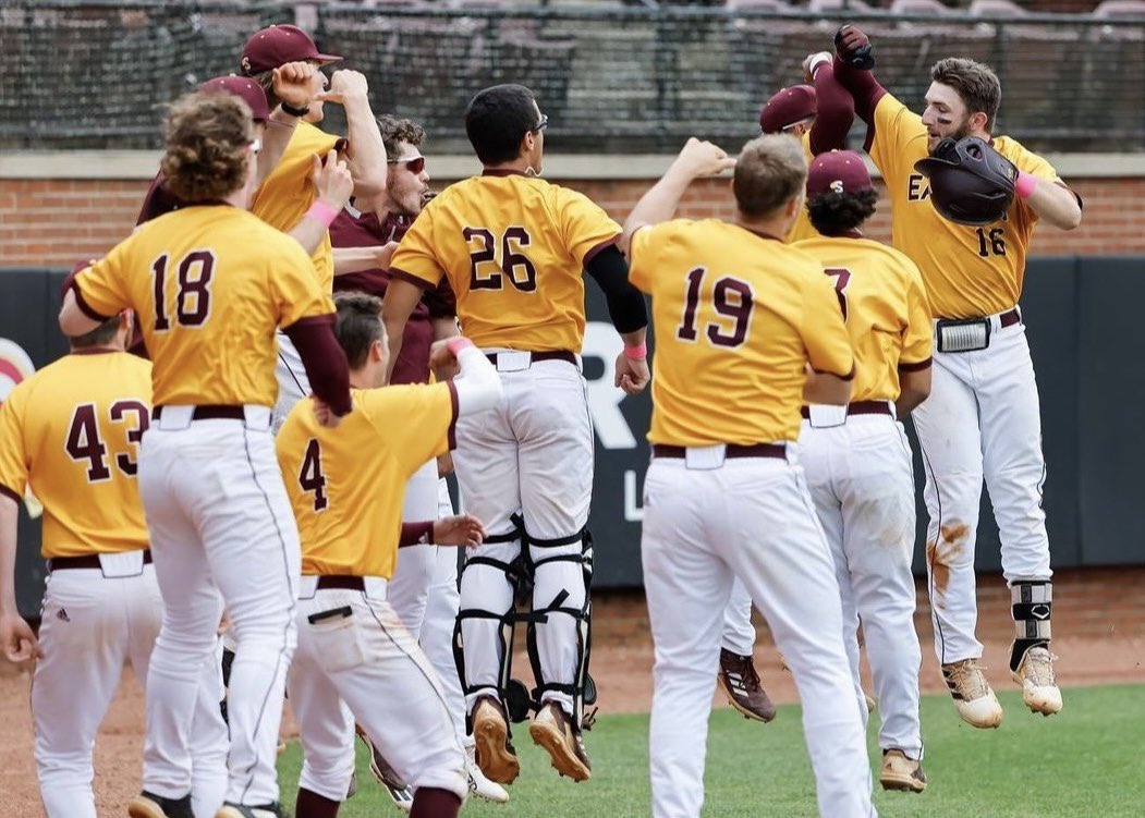 𝓓𝓪𝔂 1 𝓥𝓲𝓫𝓮𝓼 🔥 Official #Team44 practice starts today! #ROCKtheHILL