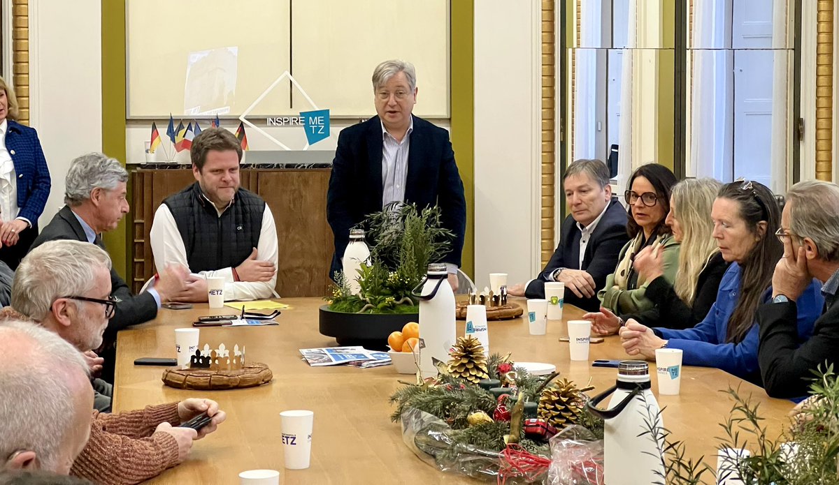 Les maires <a href="/EuroMetroMetz/">Eurométropole de Metz</a> ont partagé une galette des rois avec l’équipe d’<a href="/inspire_metz/">inspire-metz</a> à la fois l’agence d’attractivité 🏭 et office de tourisme 🏞️sous la présidence de <a href="/CedricGouth/">Gouth Cedric</a>
🙏 Merci pour leur formidable travail de cette équipe qui fait connaître et gagner #Metz.