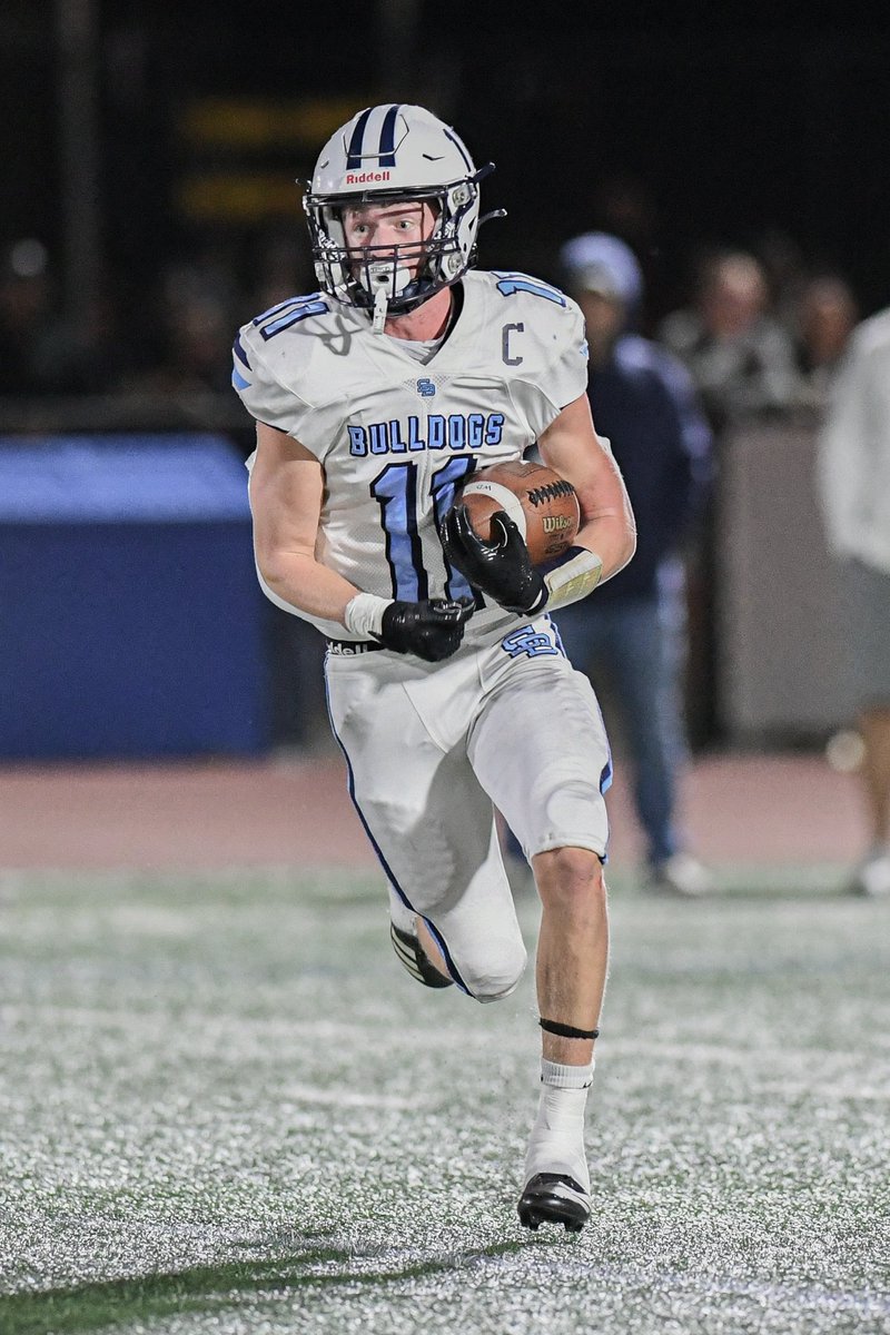 SENIOR SZN HIGHLIGHTS: <a href="/T_Money4699/">Mickey Thompson</a> <a href="/StoneBridgeFB/">SB Bulldog Football</a> 

Stats
-28 rec 450+ receiving yards
-75 car 470+ rushing yards
-4 completions 120yrds
-11 TD
-3/3 FG (38yrd Longest)
-1,150 All-Purpose yards‼️‼️
hudl.com/v/2N1hdz