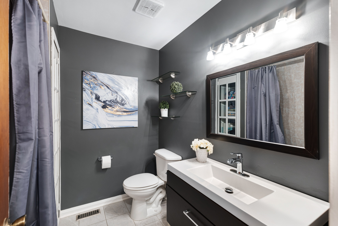 LinoArciTeam's tweet image. ☎️ 𝟰𝟭𝟲-𝟱𝟳𝟭-𝟮𝟳𝟮𝟰 (𝗔𝗥𝗖𝗜)
🌐 𝘄𝘄𝘄.𝗟𝗶𝗻𝗼𝗔𝗿𝗰𝗶𝗧𝗲𝗮𝗺.𝗰𝗼𝗺
🏡 𝗬𝗼𝘂𝗿 𝗛𝗼𝗺𝗲 𝗦𝗼𝗹𝗱 𝗚𝗨𝗔𝗥𝗔𝗡𝗧𝗘𝗘𝗗 𝗢𝗿 𝗪𝗲 𝗕𝘂𝘆 𝗶𝘁!*

✔ #TrustedAgent of @scott_mcgillivray
✔ #TrustedProduct of @scott_mcgillivray
✔ #TrustedService of @scott_mcgillivray