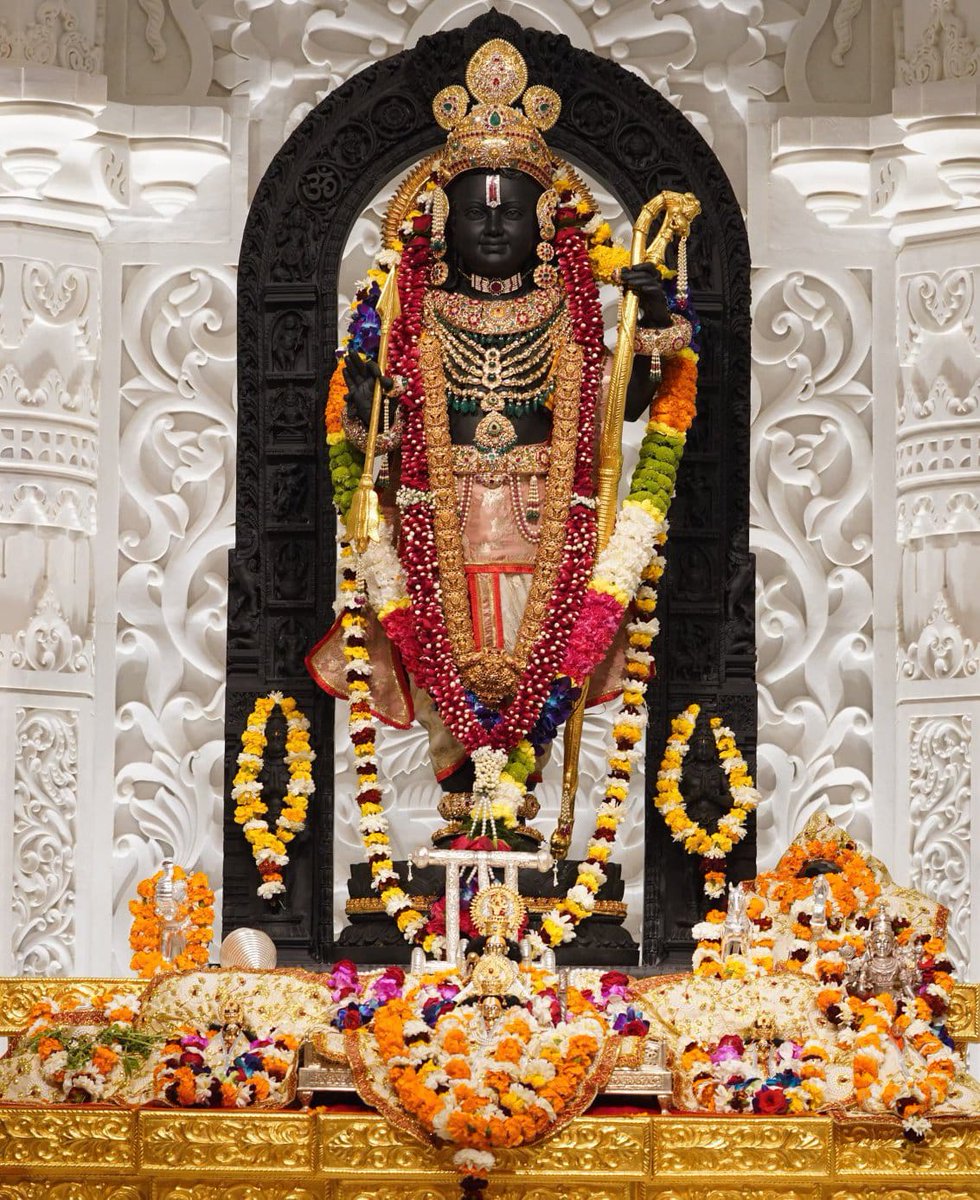 iammkt98's tweet photo. जय श्री राम 🙏
#RamLalla 
#AyodhaRamMandir https://t.co/Bdnz2Dra9a
