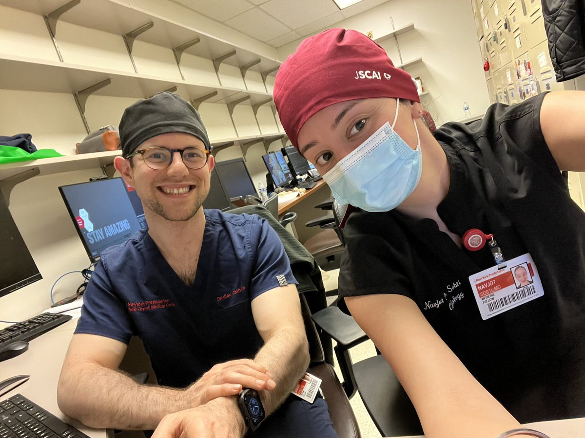 Reviewing a cross-EP/Interventional Cardiology case with your former 🫀cofellow & EP colleague @Dr_EKoG. Sharing patients is one of the joys of being in a multimodal field like #Cardiology! #PGY7 #EPeeps #CathLab