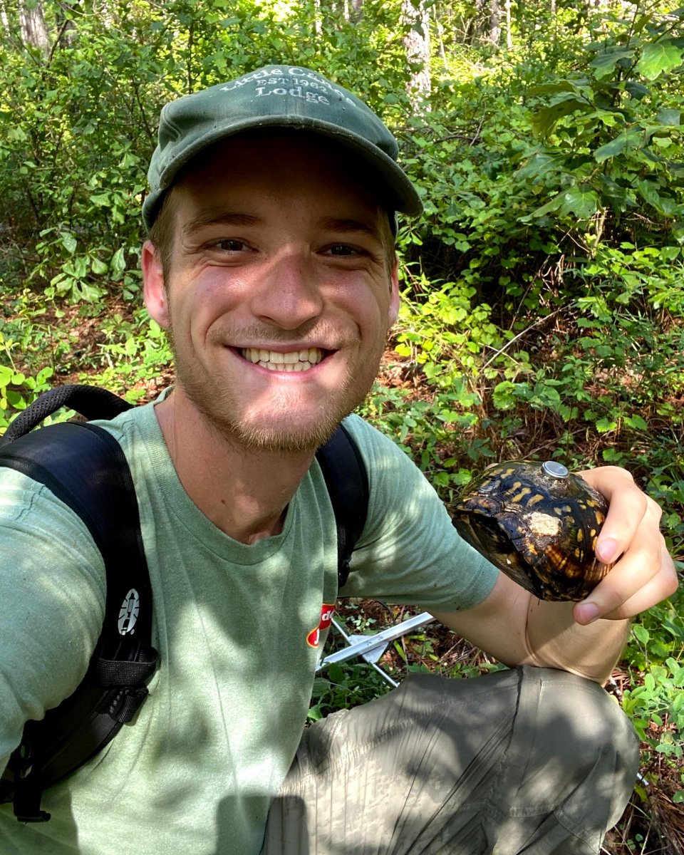 UGASREL's tweet photo. #MeetTheGradStudents 💥Ryan Rimple💥
Ryan is from the Pocono Mountains in PA, and received his B.S. in Wildlife Conservation from Juniata College, and is pursuing an M.S. in Forestry and Natural Resources. He will be starting a PhD program in May at New Mexico State University! https://t.co/HDtqfJ6h0M