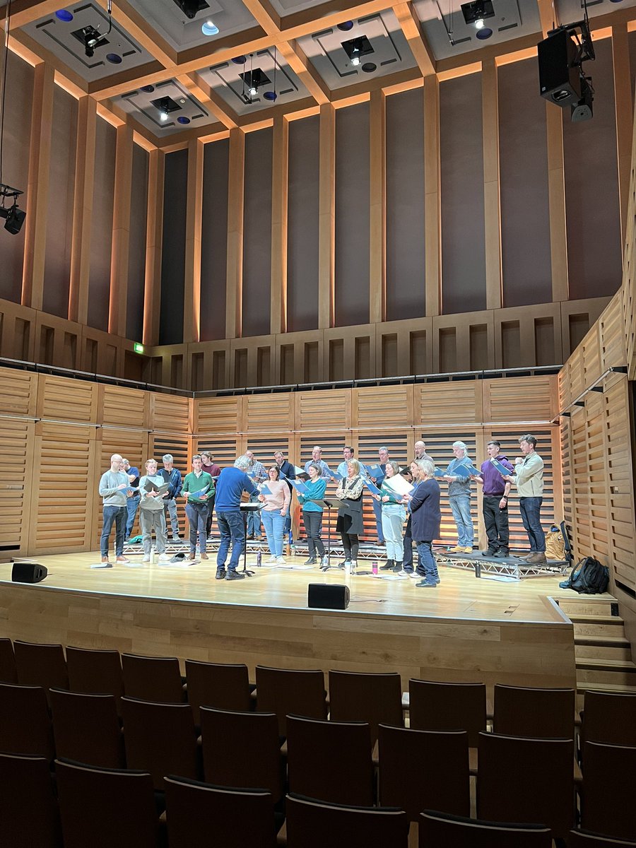 Tonight we kick off our 2024 concerts with 22 singers in @TheSixteen performing at @KingsPlace as part of the Scotland Unwrapped series. Tickets are still available here shop.kingsplace.co.uk/29636/29637. We can’t wait!