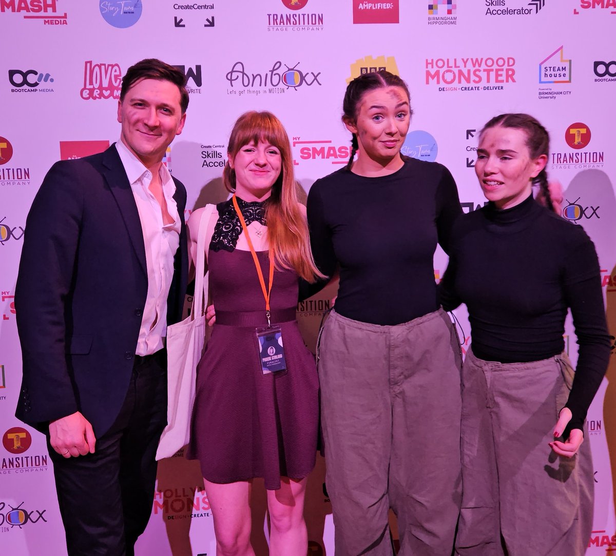 MrsAppletreeman's tweet photo. Had a great time #EnterStageWrite and #StoryTown, thanks to all involved. Great to Phoebe's script for #KingdomWars on stage! https://t.co/EqGXagMRAX