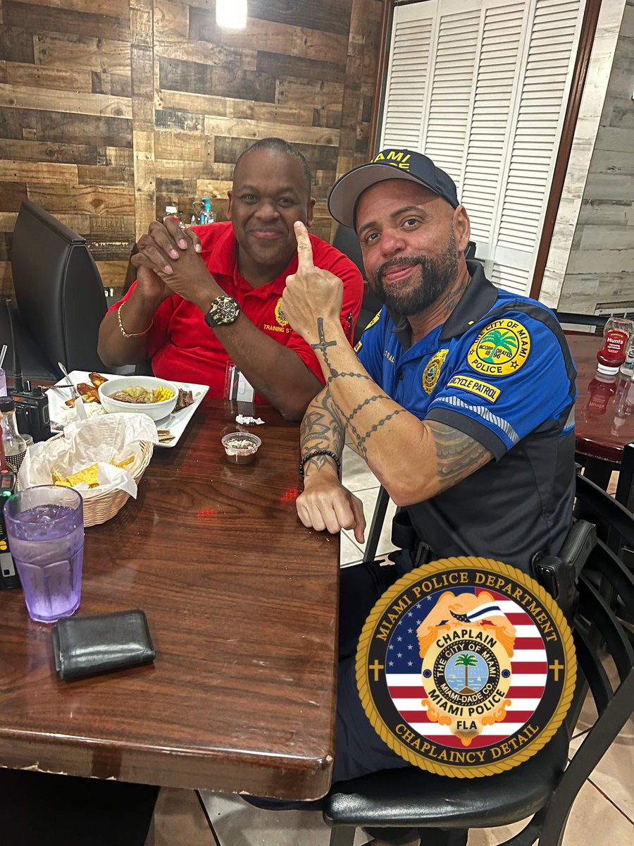 Thank you Lord for your divine intervention, and for connecting me with one of your great servants ✝️👆🏻. #MiamiPDChaplaincy #StayPrayedUp <a href="/MiamiPD/">Miami PD</a> 

Be joyful in hope, patient in affliction, faithful in prayer. Romans 12:12