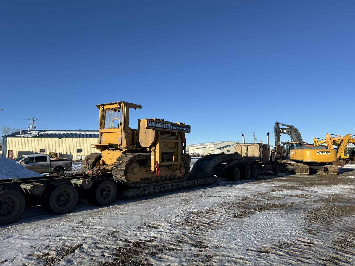 jphequip's tweet image. We sold 2 of these Midwestern Pipelayers! 

This one is off from Claresholm to its new home in California! 😁

Call 888-601-3350 or email sales@jphequip.com for all your equipment needs

jphequip.com

#truck #trailer #pipelayer #JPH #jphequip #sellingmadesimple