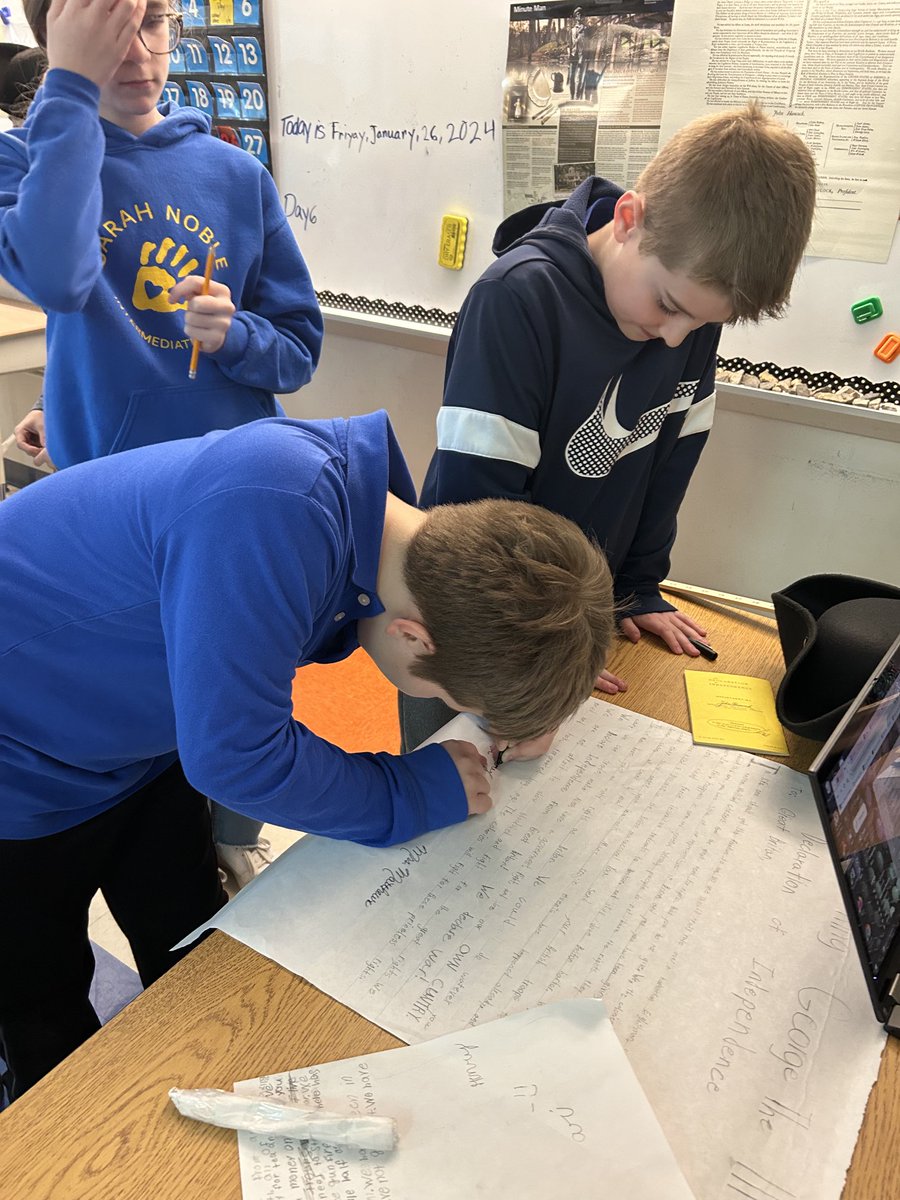 Fourth Graders signing the Declaration of Independence ⁦<a href="/SNIS_CT/">Sarah Noble School</a>⁩