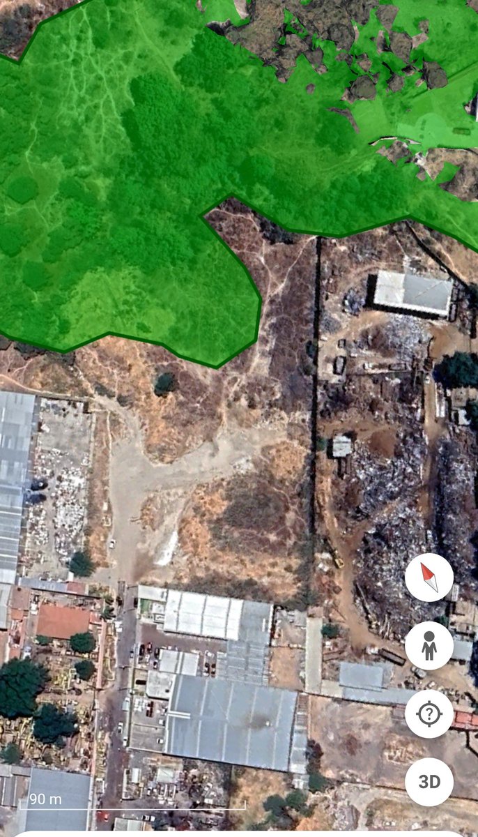bosquenixticuil's tweet photo. Está semana maquinaria de alguna empresa devastó parte de la zona núcleo del área protegida del bosque Nixticuil, anexa a la empresa PROMASA chatarra, por lo menos 4 árboles derribados y gran cantidad de toneladas de tierra arrojadas a una cañada. Urge inspección de @InspZapopan https://t.co/jPiufx1Gkb