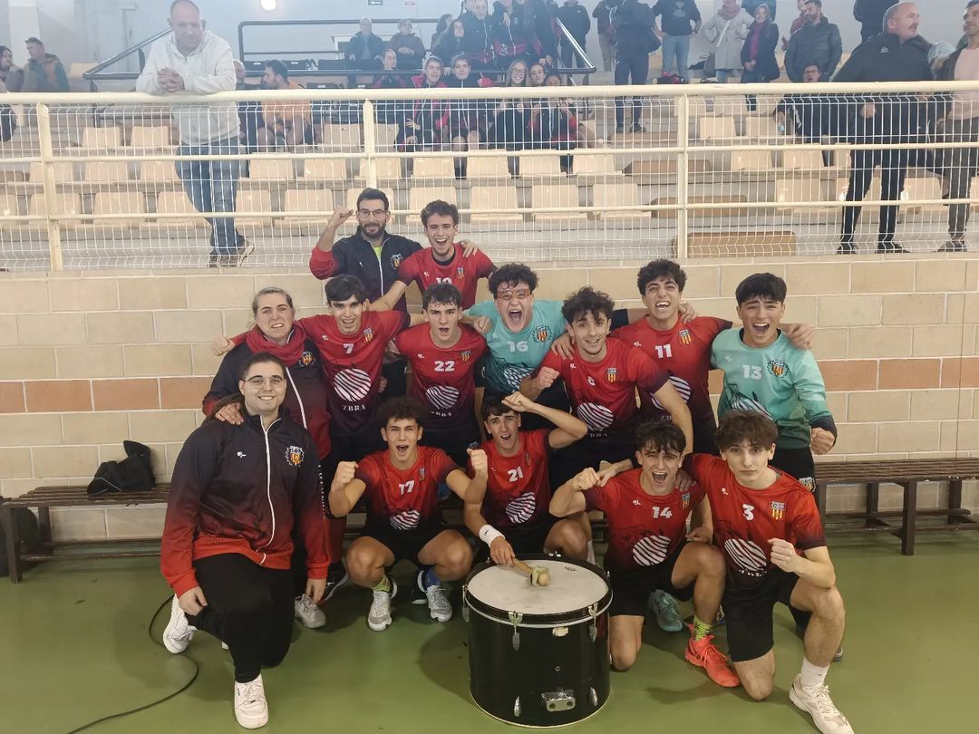 𝐂𝐀𝐓𝐀𝐑𝐑𝐎𝐉𝐀 𝐘 𝐌𝐎𝐍Ó𝐕𝐀𝐑 𝐒𝐄𝐑Á𝐍 𝐒𝐄𝐃𝐄 𝐃𝐄 𝐋𝐀𝐒 𝐅𝐀𝐒𝐄𝐒 𝐅𝐈𝐍𝐀𝐋𝐄𝐒 𝐏𝐑𝐎𝐕𝐈𝐍𝐂𝐈𝐀𝐋𝐄𝐒 𝐉𝐔𝐕𝐄𝐍𝐈𝐋 𝐌𝐀𝐒𝐂𝐔𝐋𝐈𝐍𝐀🤾🏼‍♂️

📅 27 y 28 de enero

Más información en nuestra web 📲
👉🏼 fbmcv.es