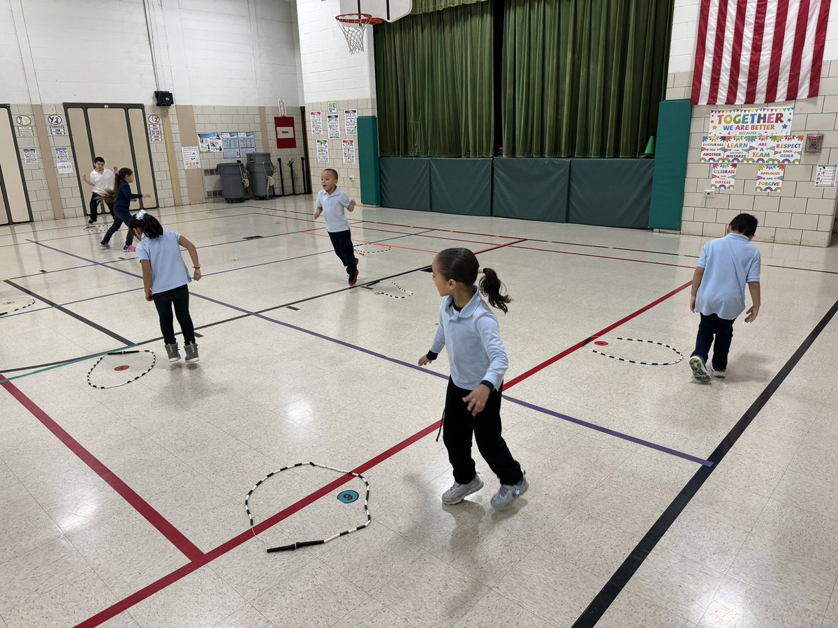 b_physical's tweet image. PE week in review… This week we started working with short jump ropes.  Our beginner jumpers worked on jumping over, around, and through different shapes we made with ropes.  The older student worked on basic and intermediate jumps during class.