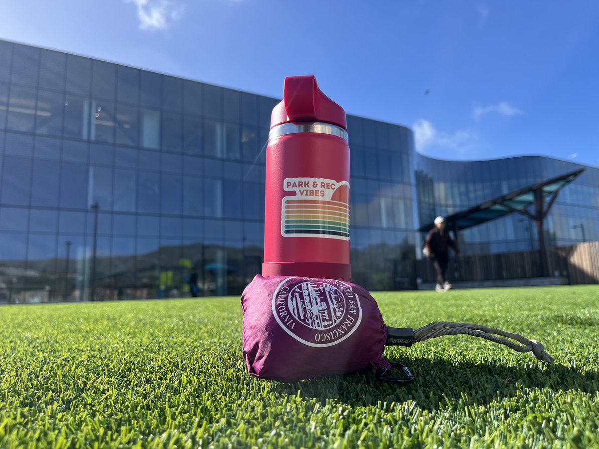 SSFParksandRec's tweet photo. Happy Friday from the South San Francisco Parks and Recreation Department! 
#RecLife 

@CityofSSF https://t.co/07mFqC2hv1