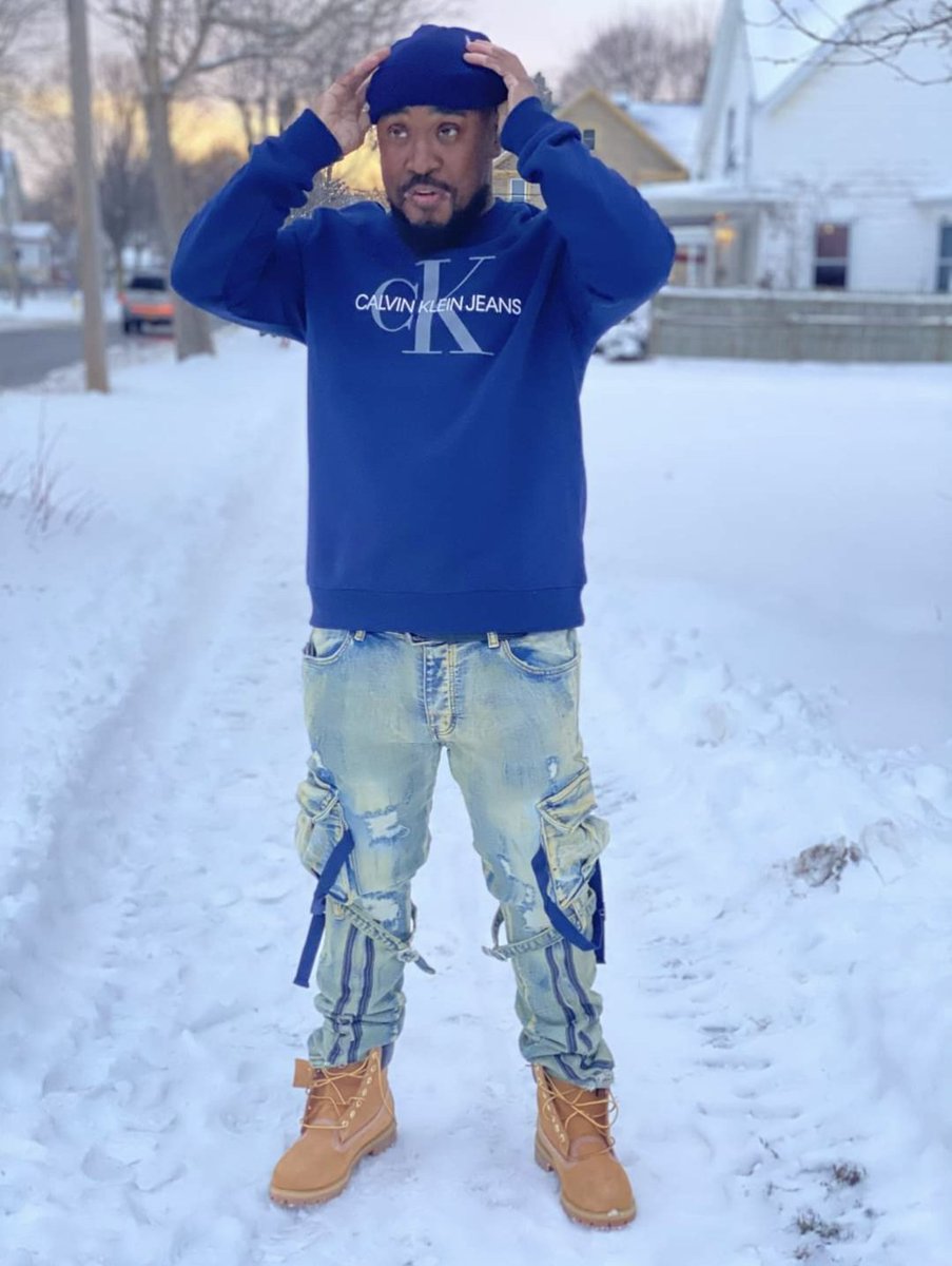 WhiteTips585's tweet image. 1/27 ♒ gang #WelcomeTo40