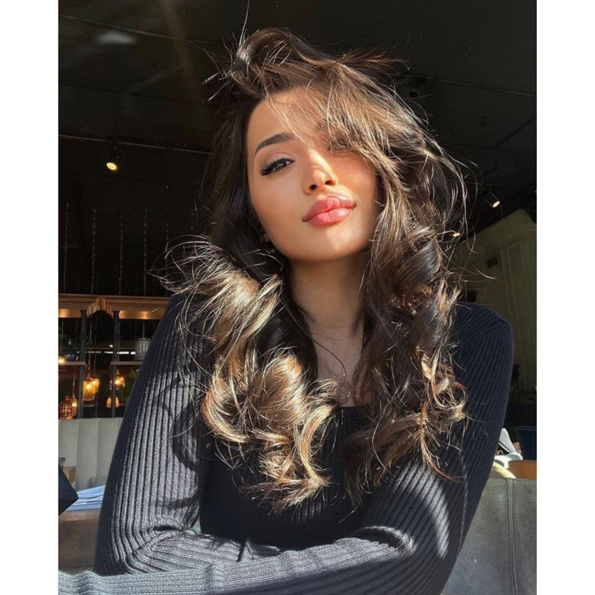 "بالغي في تدليل نفسك فهذا الشئ الوحيــد الذي لن تندمـي عليه يوما 🤍"
#Eva_Eva