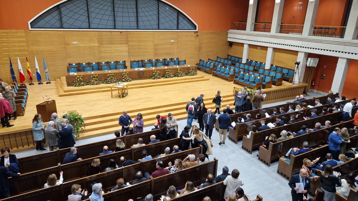 Institucional | En unos instantes comienza el acto conmemorativo de nuestro patrón, Santo Tomás de Aquino. Puedes seguirlo en directo en web.unican.es