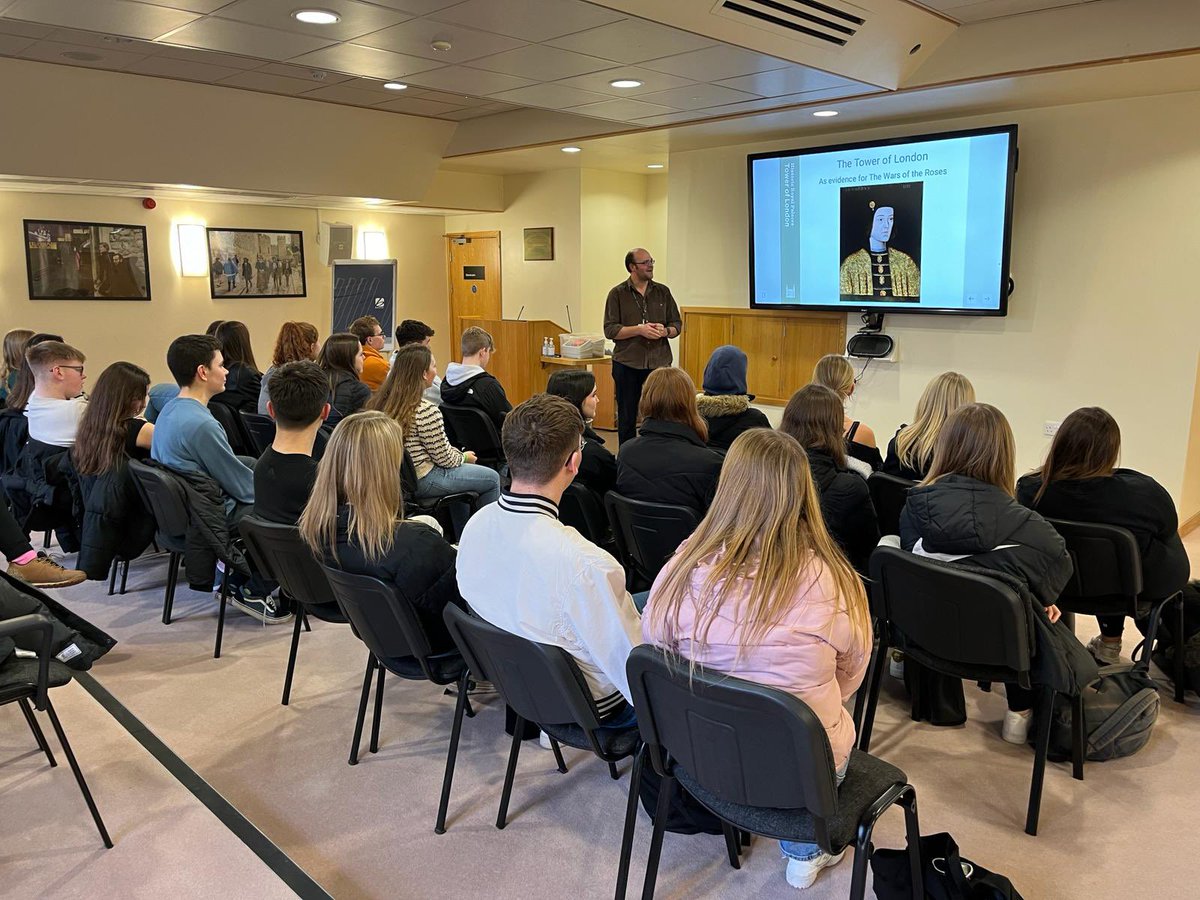 Kesteven and Sleaford High School tweet media