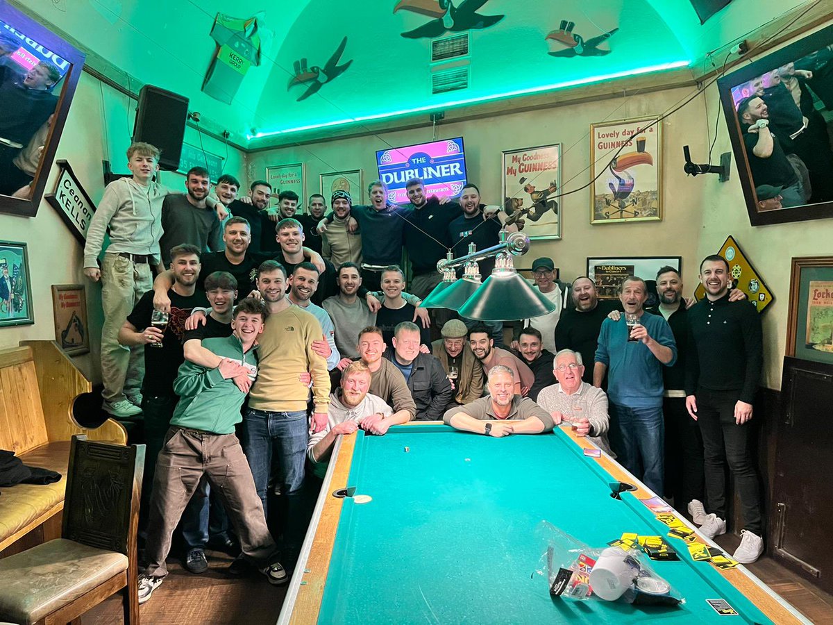 yelvertonfc's tweet photo. ⚽️TOUR UPDATE⚽️

Prague (a)

32 man squad, ages ranging from 18 - 75.

We win together, lose together, we tour together! 

One club.

#UTH ❤️ https://t.co/lPKcJXDXSO