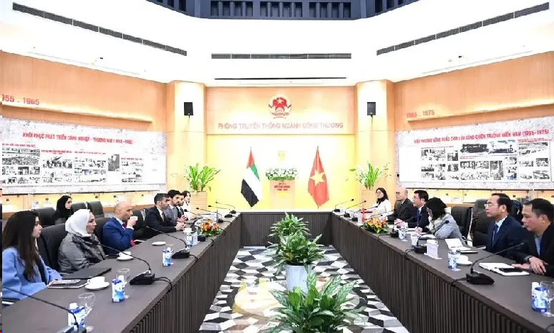 IndependentGulf's tweet photo. The #UAE Ministry of #Economy and #Vietnam's Ministry of #Industry and #Trade have agreed to expedite negotiations for a crucial #ComprehensiveEconomicPartnershipAgreement (#CEPA)
#UAEVietnam #UAEVietnamCEPA
Read More: https://t.co/BHFHeJGskF https://t.co/nr4z1esHr2
