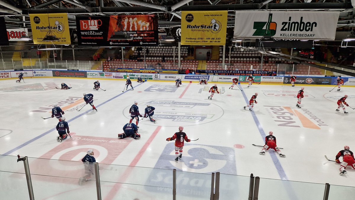 #Gameday
<a href="/EHC_Freiburg/">EHC Freiburg</a> vs. <a href="/ec_bn/">EC Bad Nauheim</a> 
🏟 Echte-Helden-Arena
🕗 19.15 Uhr
🎬 <a href="/SpradeTV/">SpradeTV</a> 
🎙🙋‍♂️

#Eishockey #DEL2 #EHCF #ECBN #Gameday #kommentator