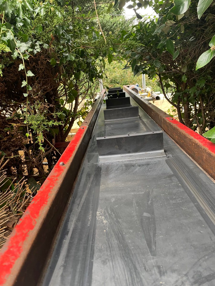 Setting up one of our electrical conveyor belts on a site in Chesham. Being used to help transport solid materials from the dig site at a residential property out to a nearby skip with ease!

#conveyorsystems #conveyor #construction #constructionequipment #constructionlife