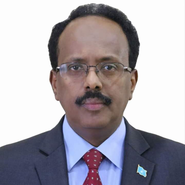 Madaxweyne maxamed cabdullahi farmaajo Marka uu xafiiska joogey lama maqley dhulbaa la boobey iyo dad masaakiin ah oo cawanaya @Hasansheekh dadka ka daa boobka aad ku wado