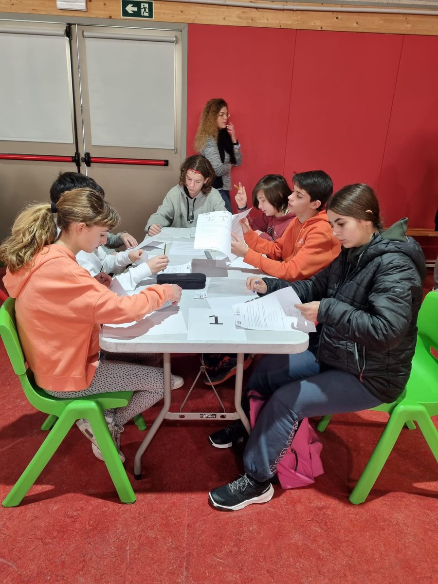 Un any més participem com a centre i com a seu de la #CopaCangur24 amb molta il•lusió, nervis i entusiasme. Ha estat un matí ple de reptes matemàtics! #somserradenoet <a href="/inspuigreig/">Institut Puig-reig</a> <a href="/perefontdevila/">Ins Pere Fontdevila</a> #insguillemdebergueda <a href="/VedrunaBerga/">Escola Vedruna Berga</a> <a href="/FEDACXarxa/">Escola FEDAC Xarxa</a> <a href="/soccatmat/">Societat Catalana de Matemàtiques</a>